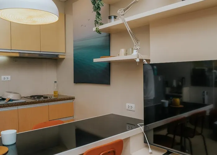 Aparthotel Chic Eastwood W Pool Access, 55inch Tv And Wifi